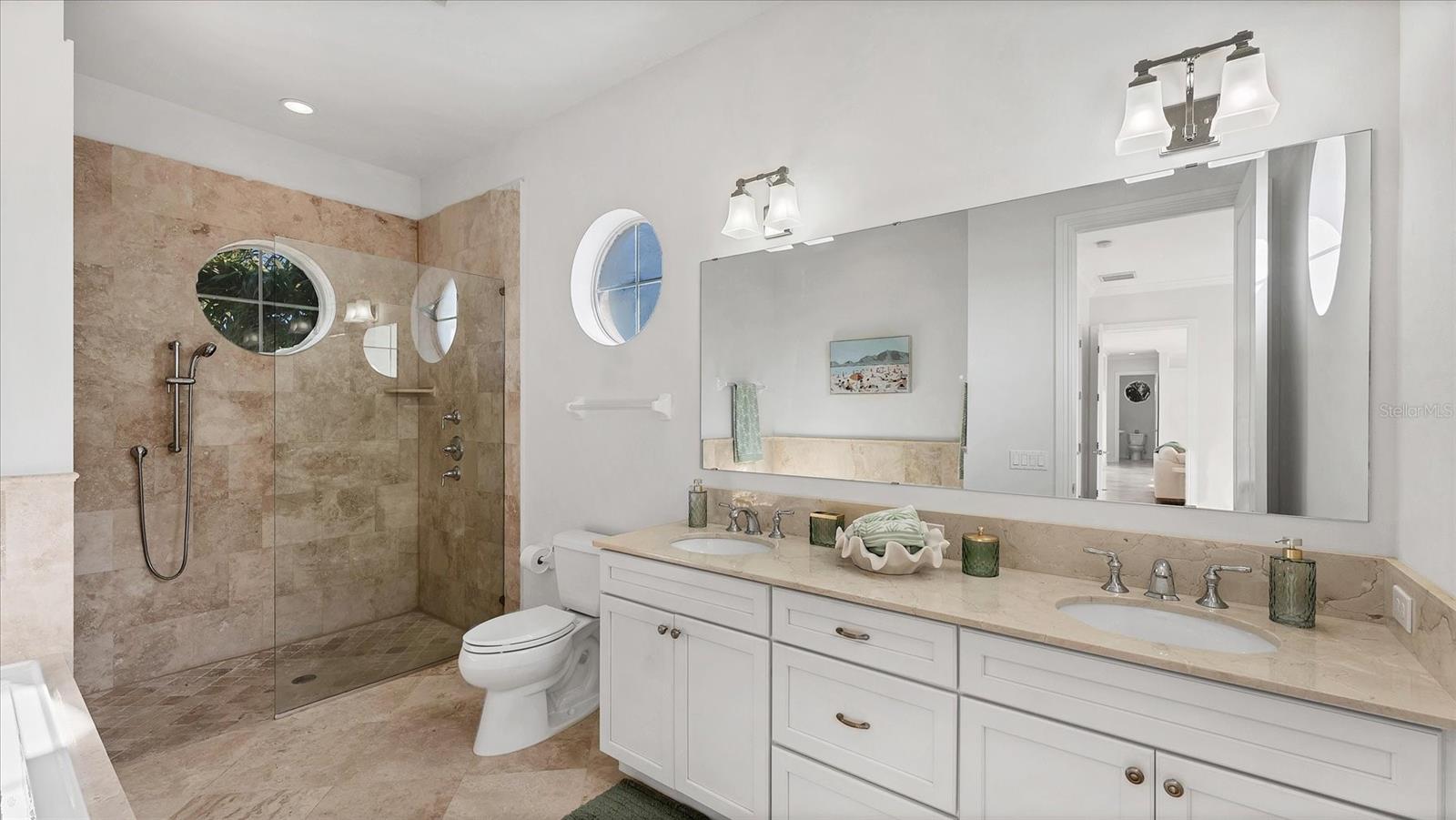 KEY ROYALE 7TH ADD - Residential