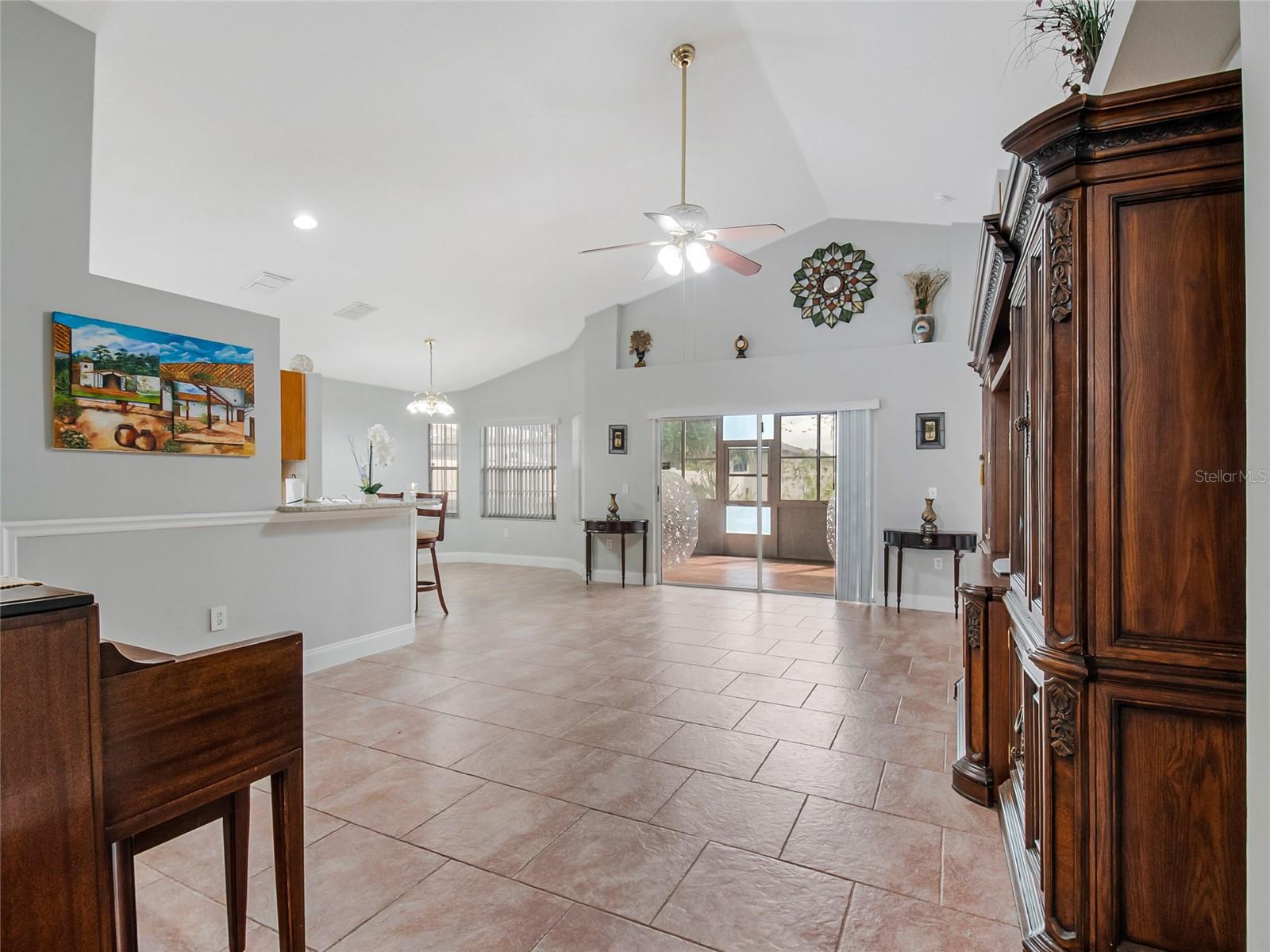 PERSHING HEIGHTS - Residential