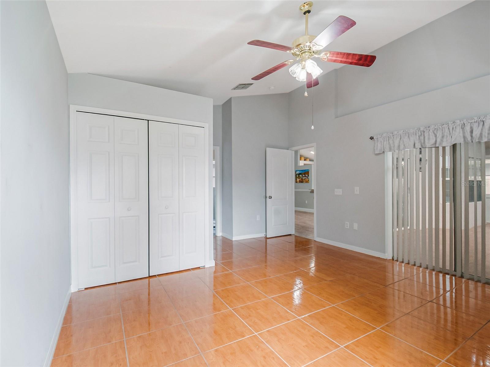 PERSHING HEIGHTS - Residential