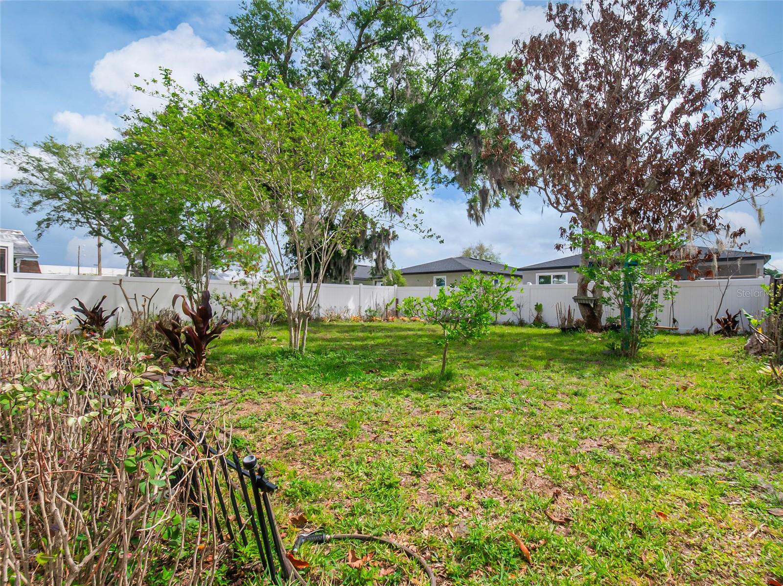 PERSHING HEIGHTS - Residential