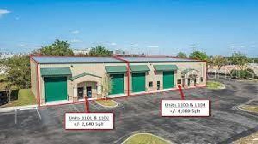 • Built in 2020
• 14' Roll Up Doors - 22' Clear Height
• 3 Phase 120/208 Volt Power
• Immediate Access to Hwy 429 Expressway
and Hwy 441, allowing short drive times to the Turnpike (10 min), I-4 (20 min) and Orlando (<25 min).