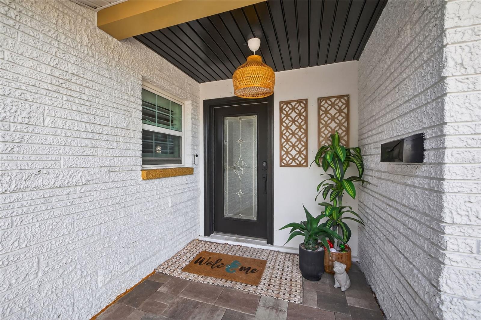 8718 PALISADES DRIVE