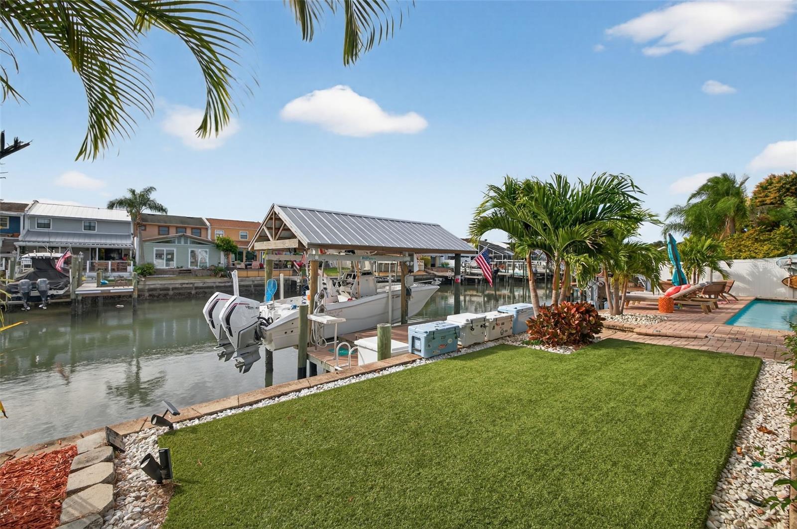 8718 PALISADES DRIVE