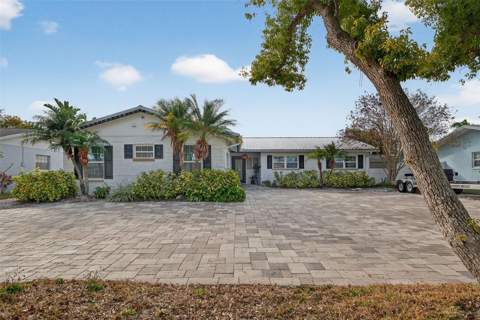 BAY CREST PARK - Residential