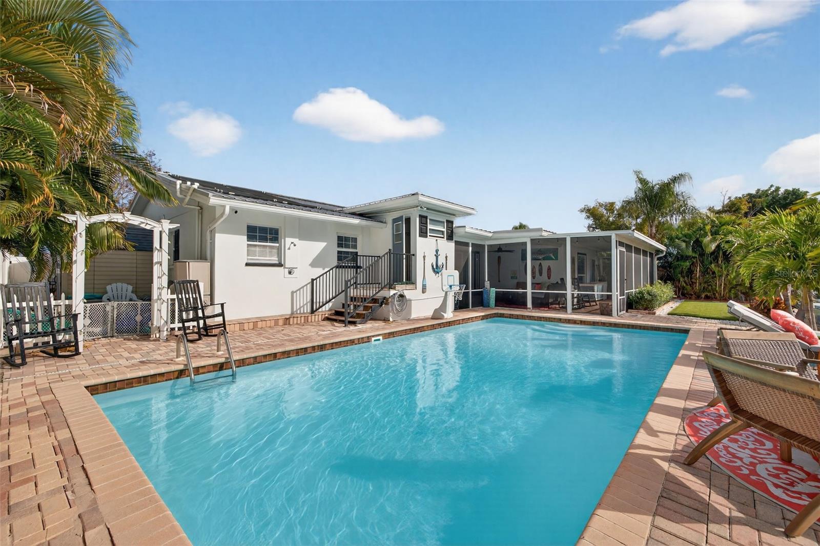 BAY CREST PARK - Residential