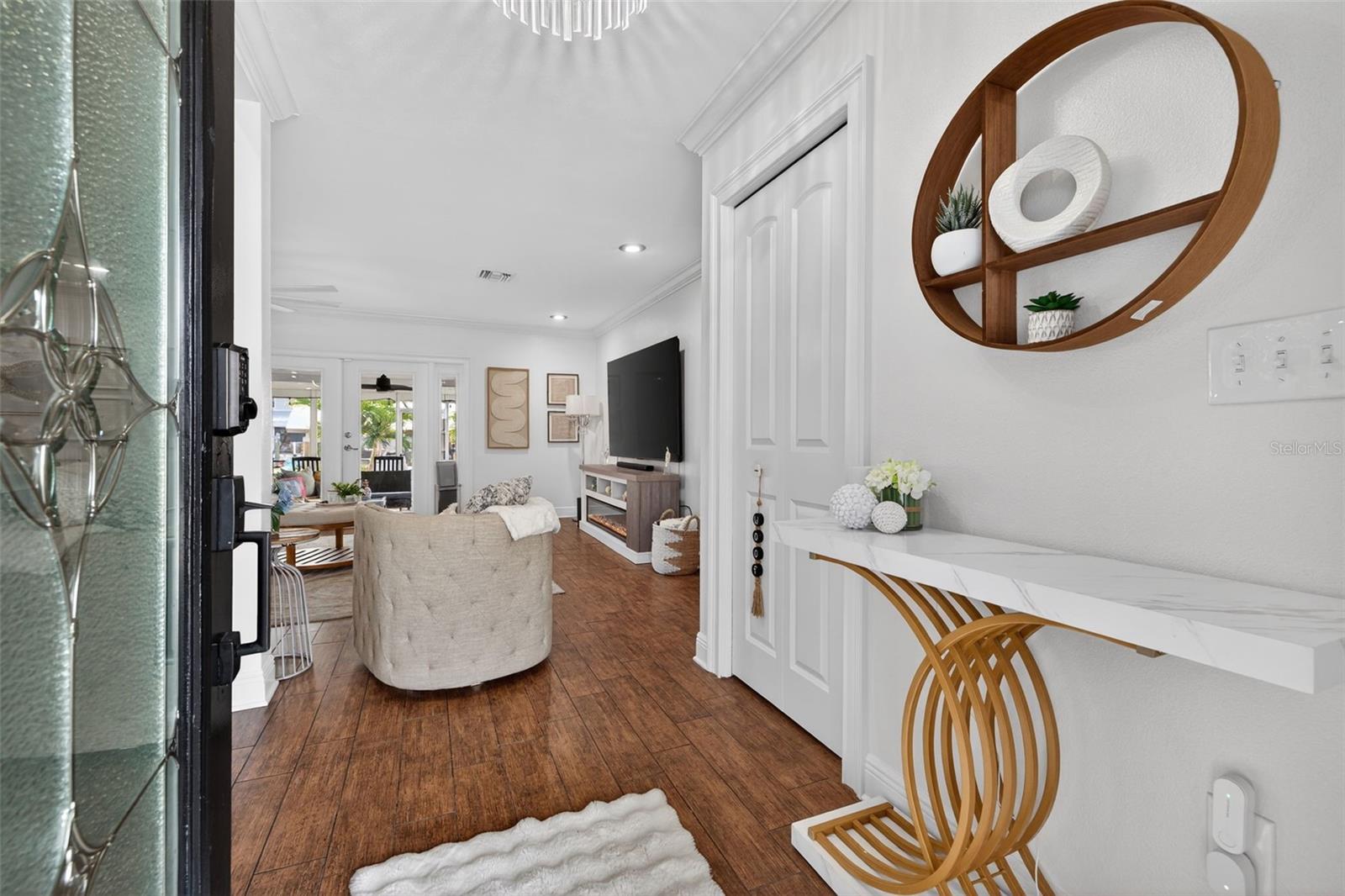 8718 PALISADES DRIVE