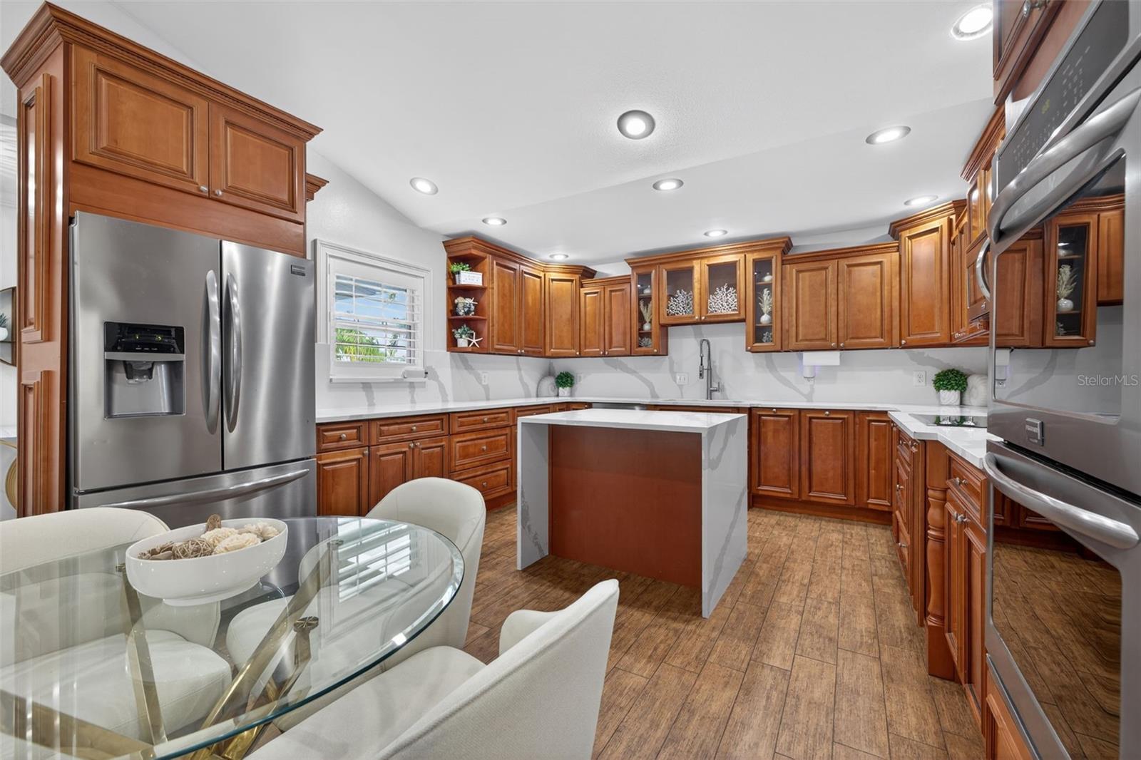 BAY CREST PARK - Residential