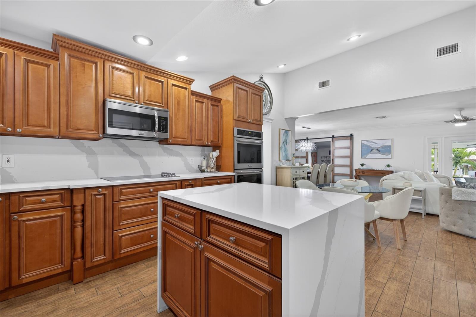 BAY CREST PARK - Residential