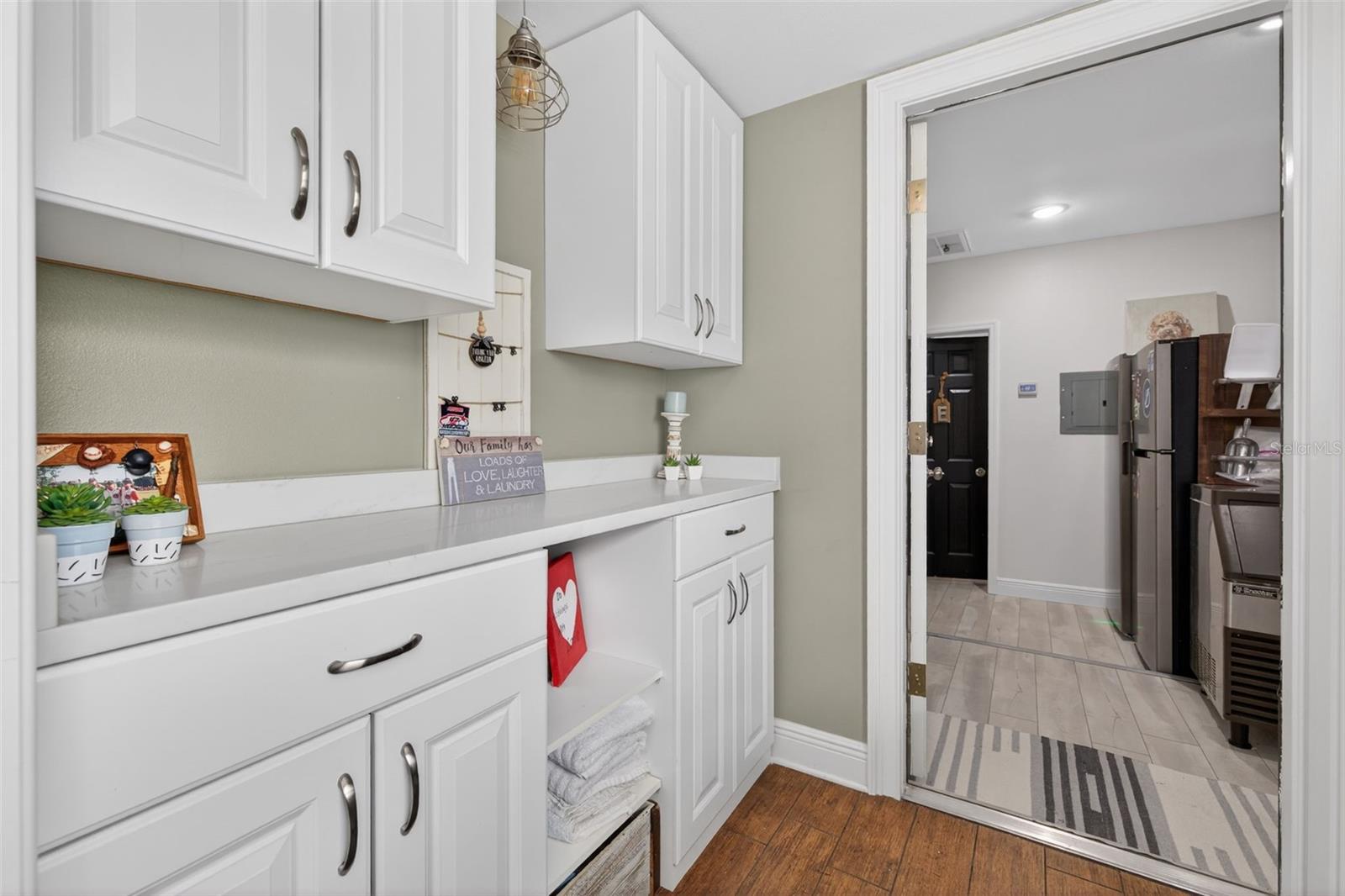 BAY CREST PARK - Residential