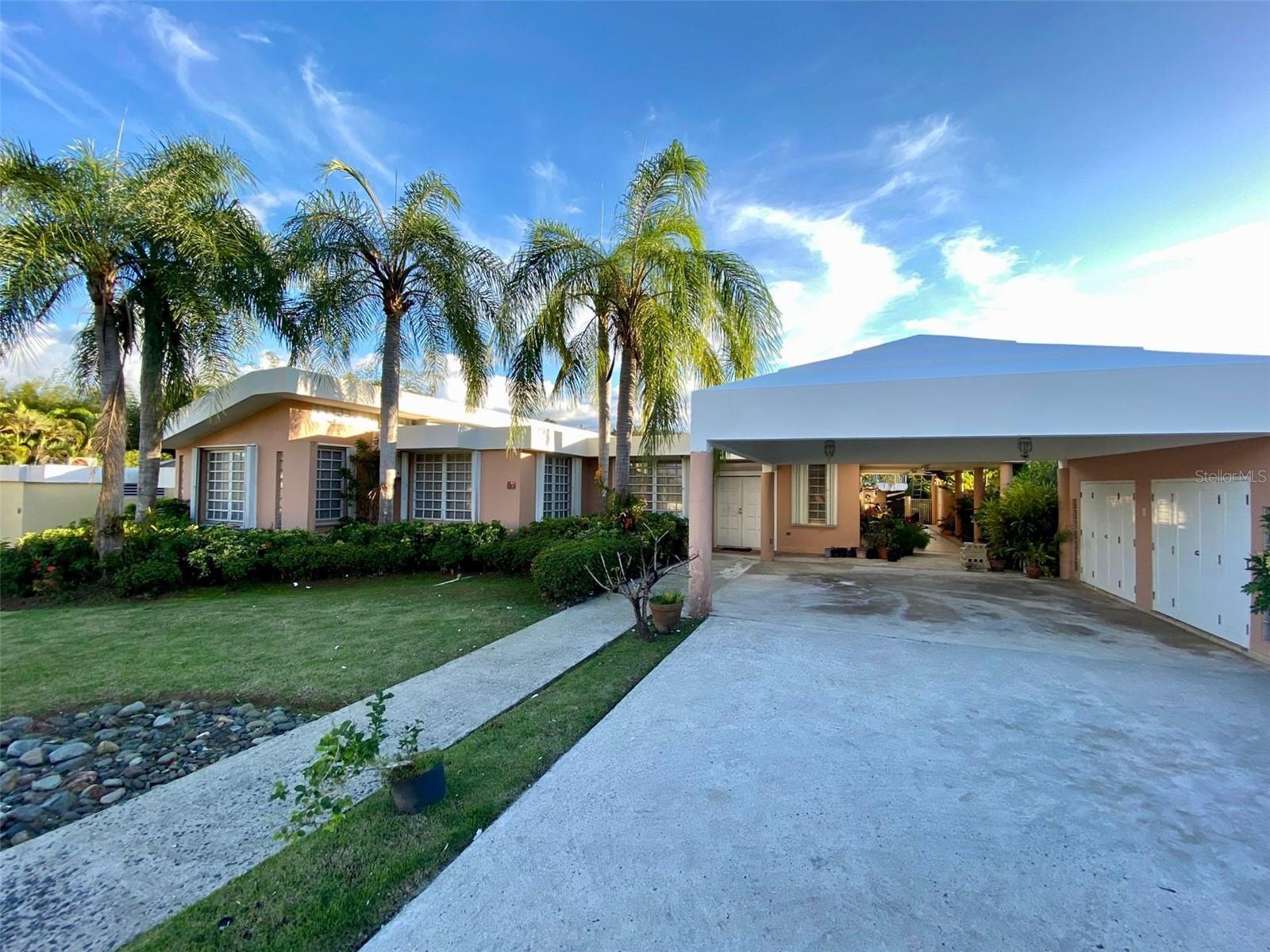 ESTANCIAS DEL LAGO - Residential