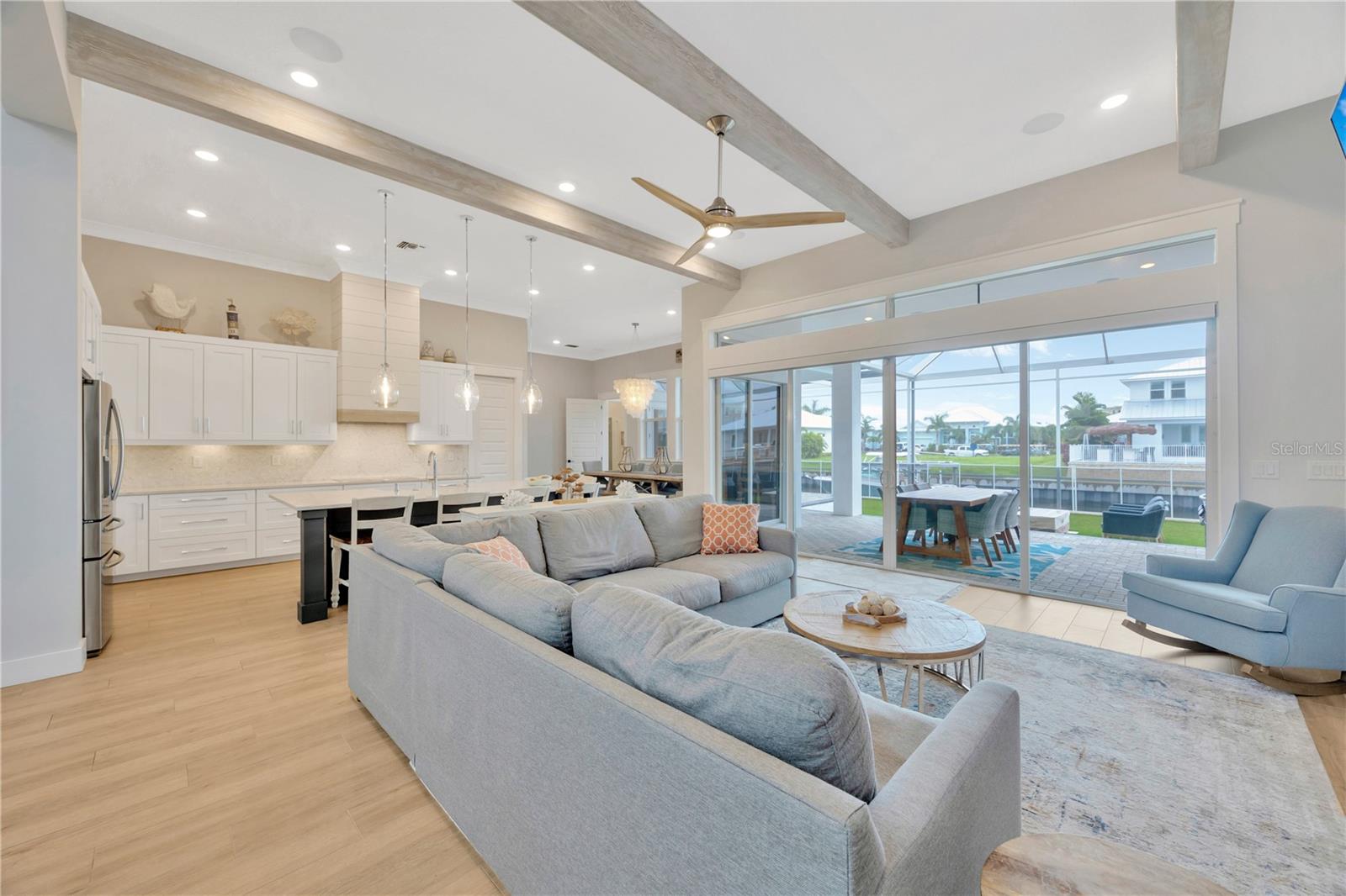 615R MIRABAY BOULEVARD