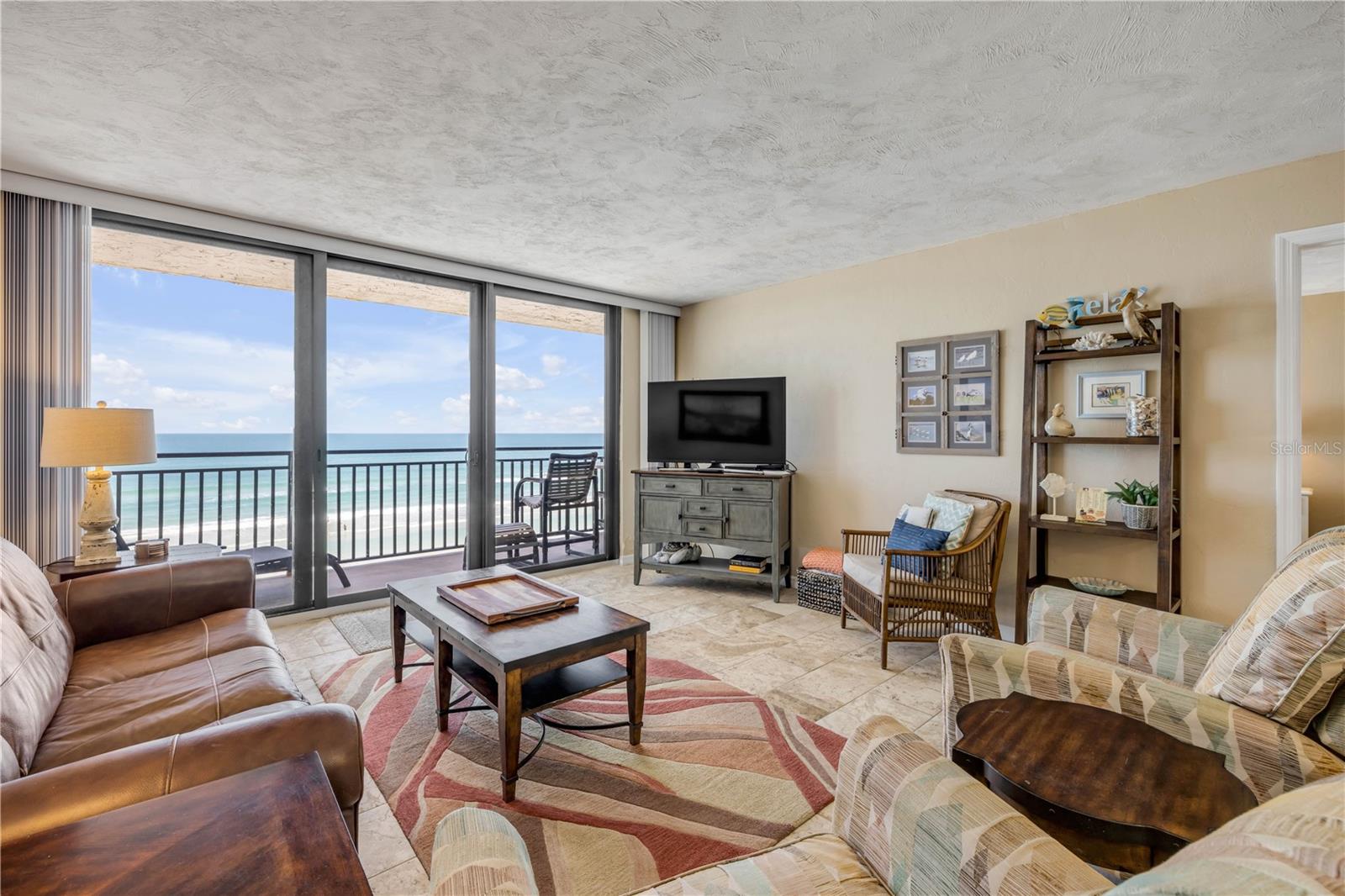 MOONTIDE CONDO - Residential