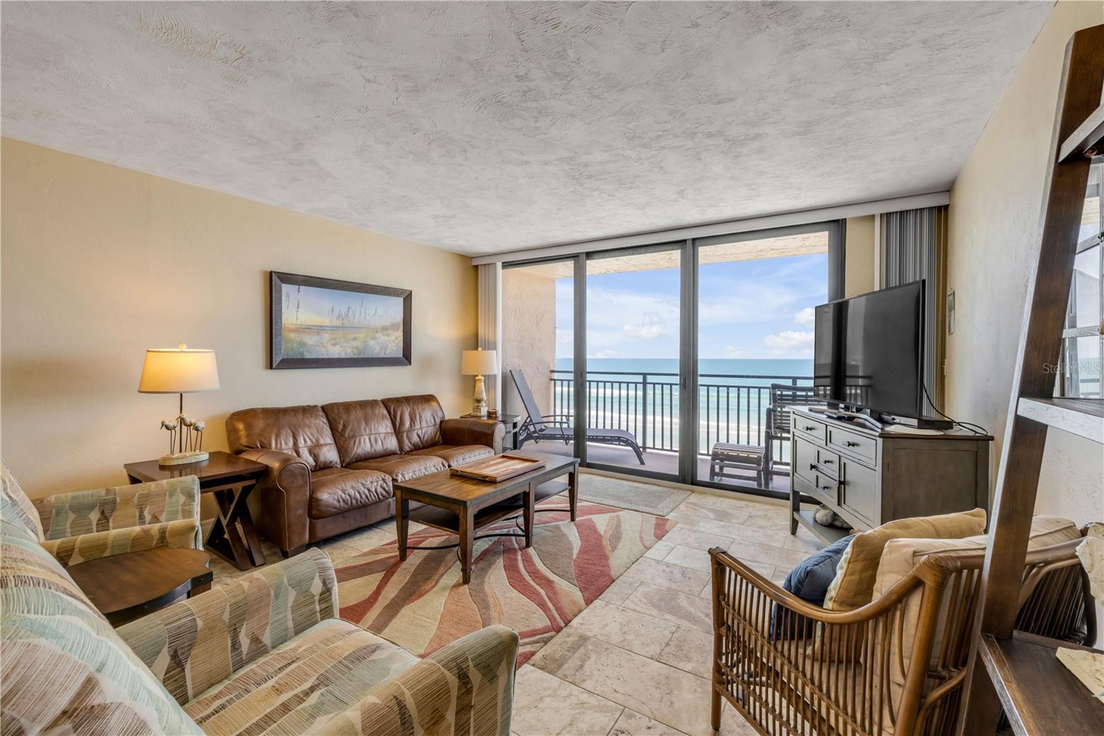 MOONTIDE CONDO - Residential