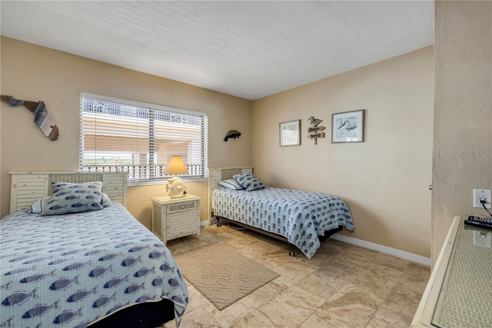 MOONTIDE CONDO - Residential