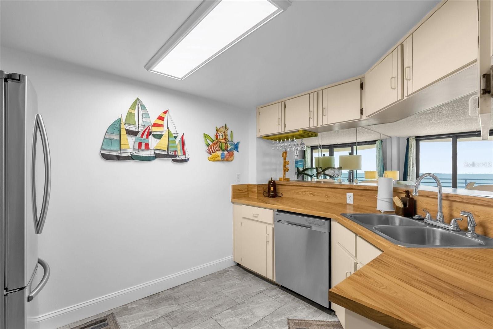 SAND DOLLAR CONDO - Residential
