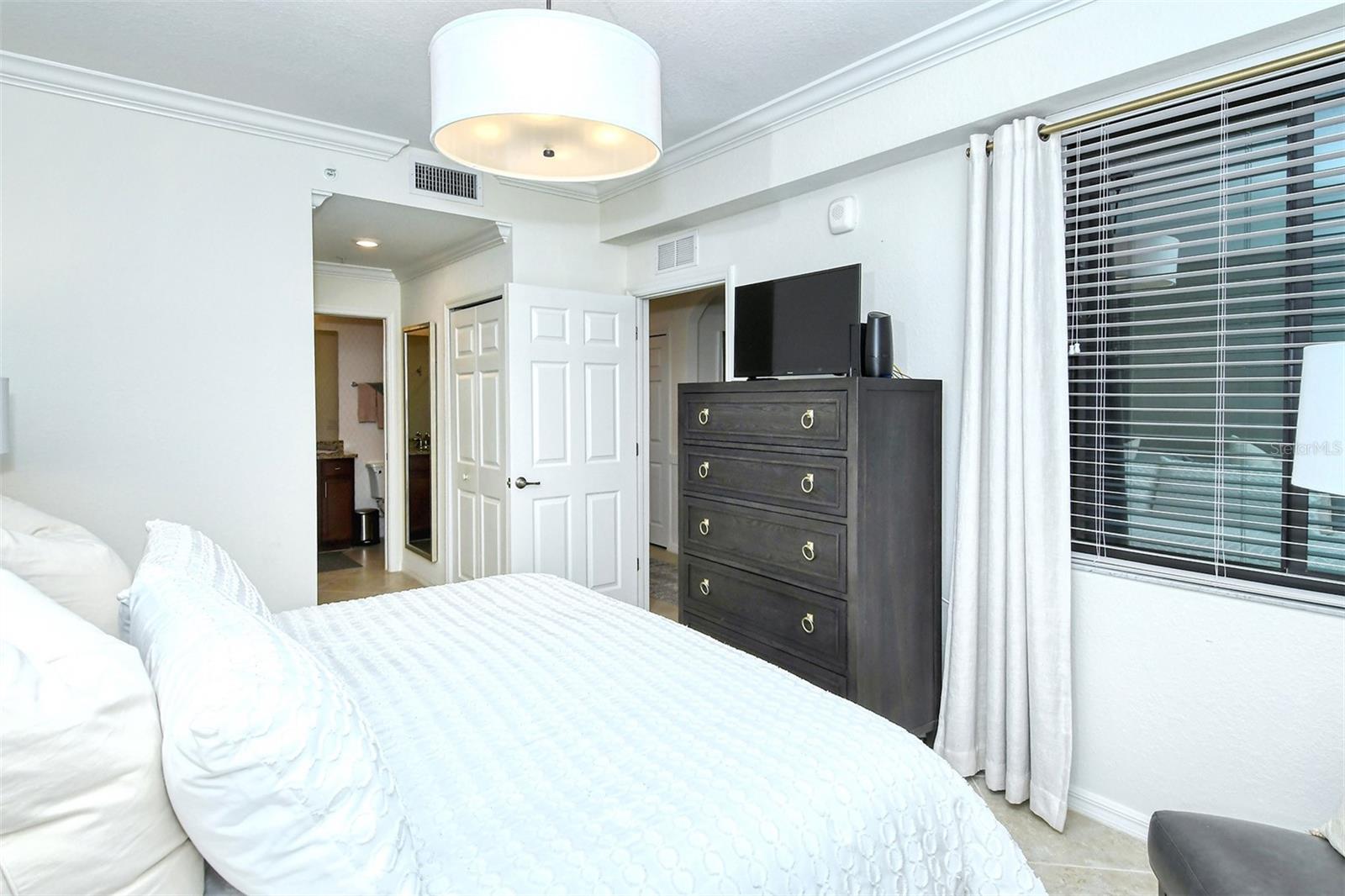 LAKEWOOD NATIONAL - Residential Lease