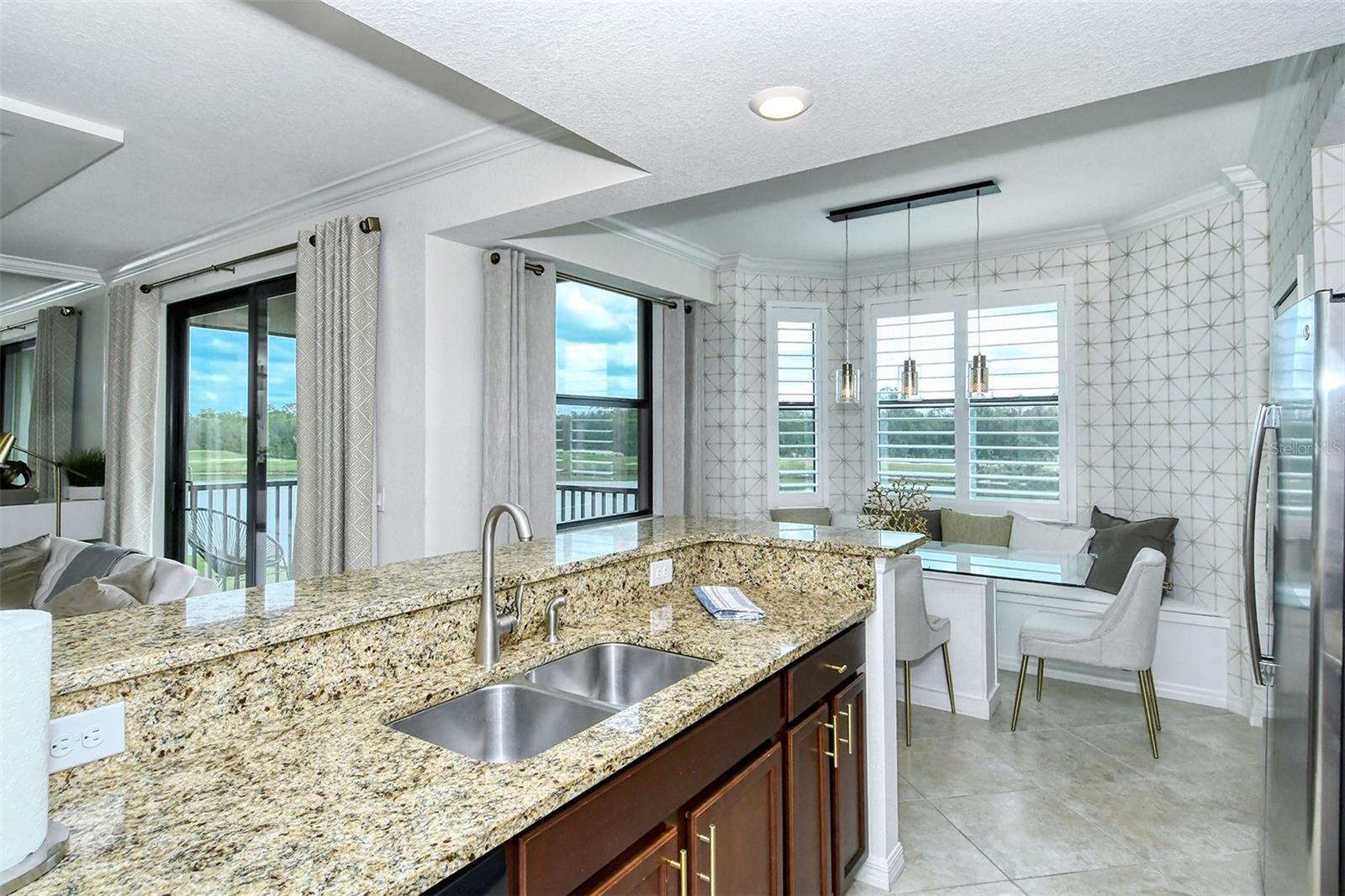 LAKEWOOD NATIONAL - Residential Lease