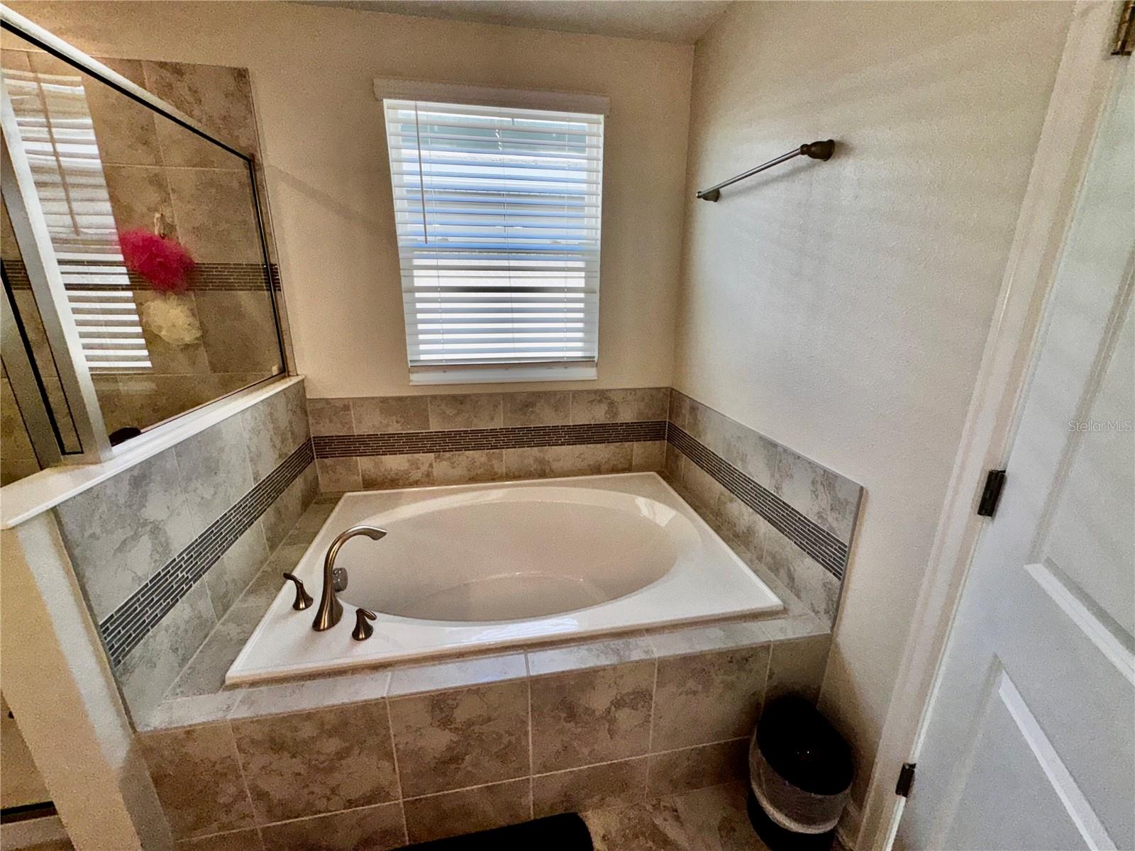 STOREY PK-PCL L PH 2 - Residential Lease