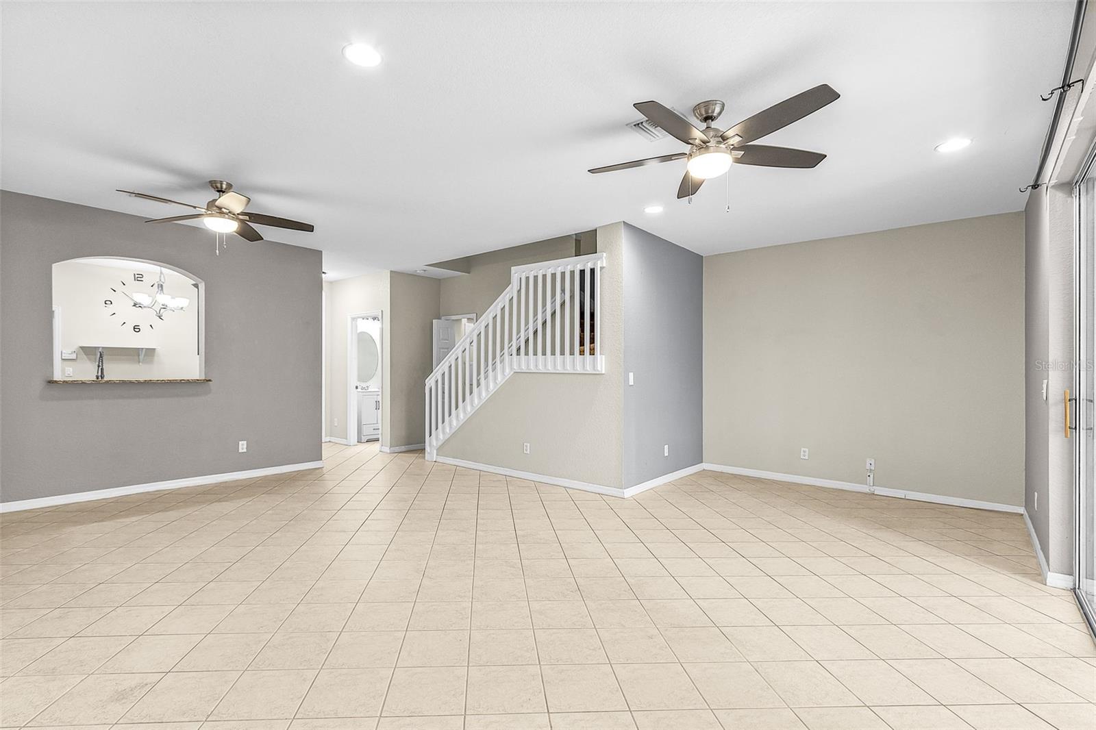 COLONNADE/FORUM - Residential