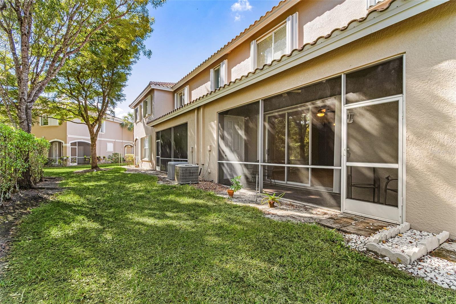 COLONNADE/FORUM - Residential