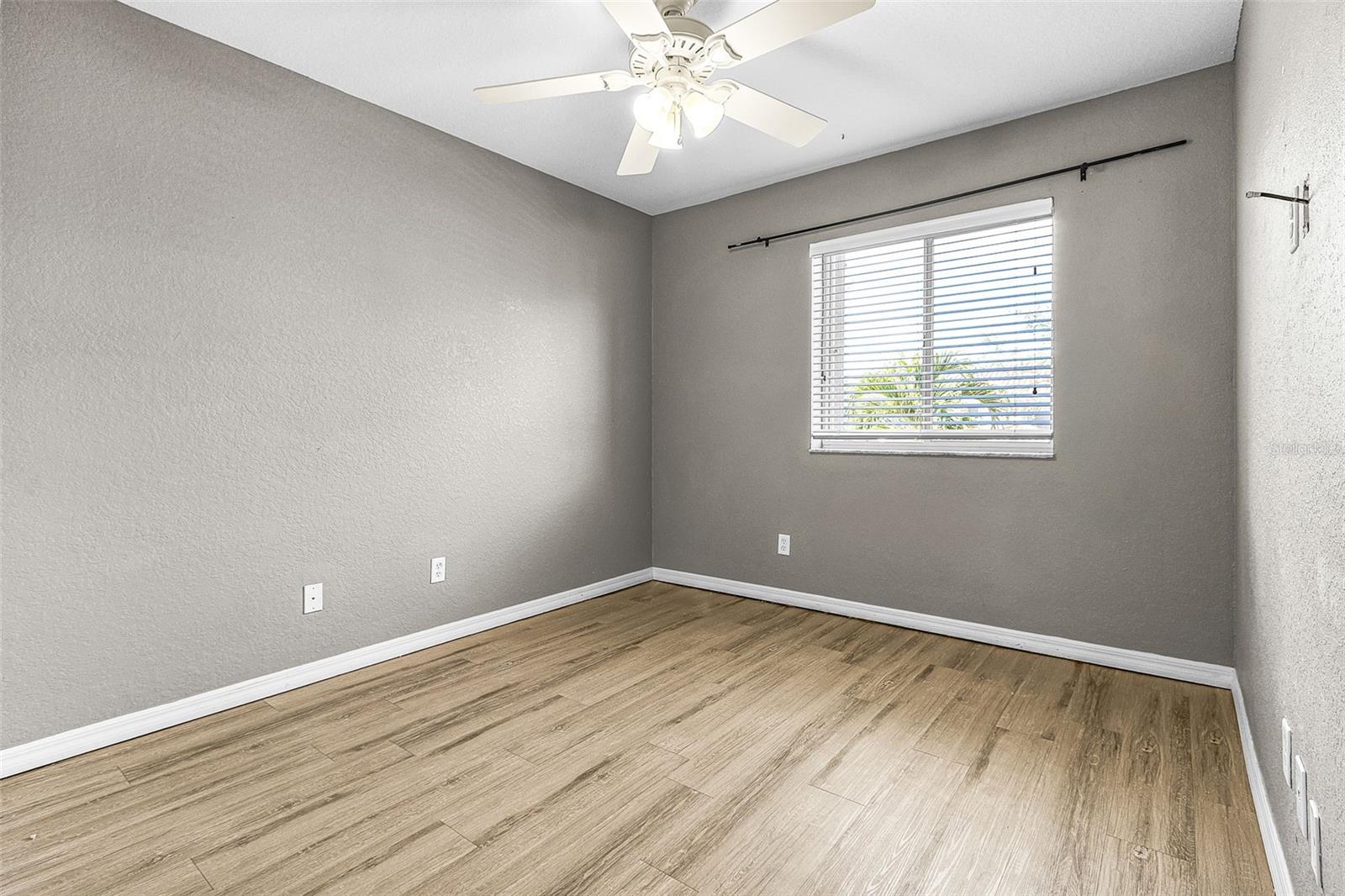 COLONNADE/FORUM - Residential