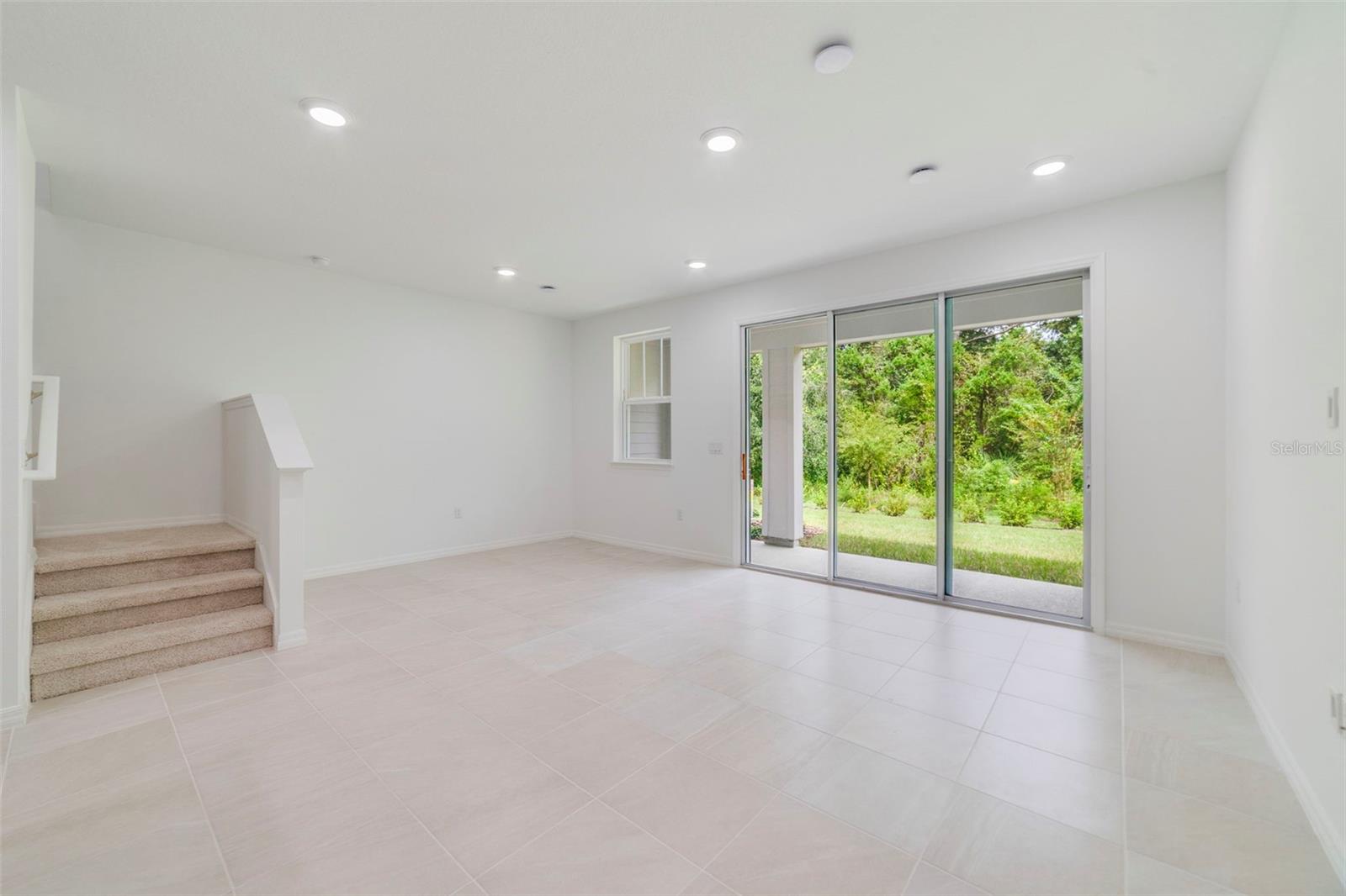 TOWNS AT GREENLEAF - Residential