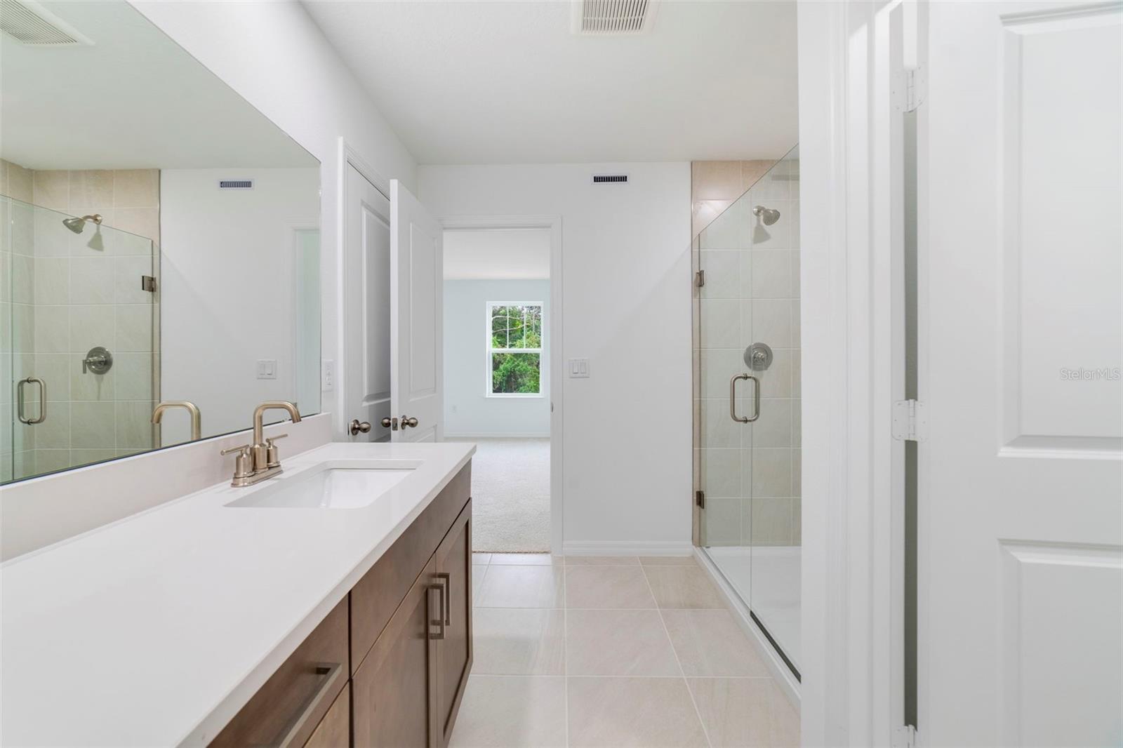 TOWNS AT GREENLEAF - Residential