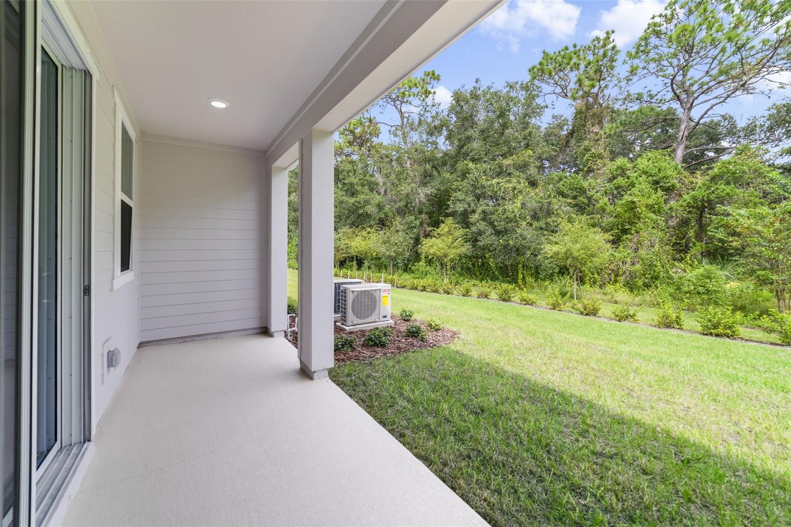 TOWNS AT GREENLEAF - Residential