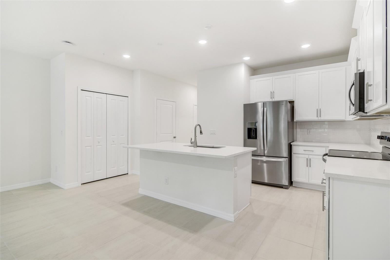 TOWNS AT GREENLEAF - Residential