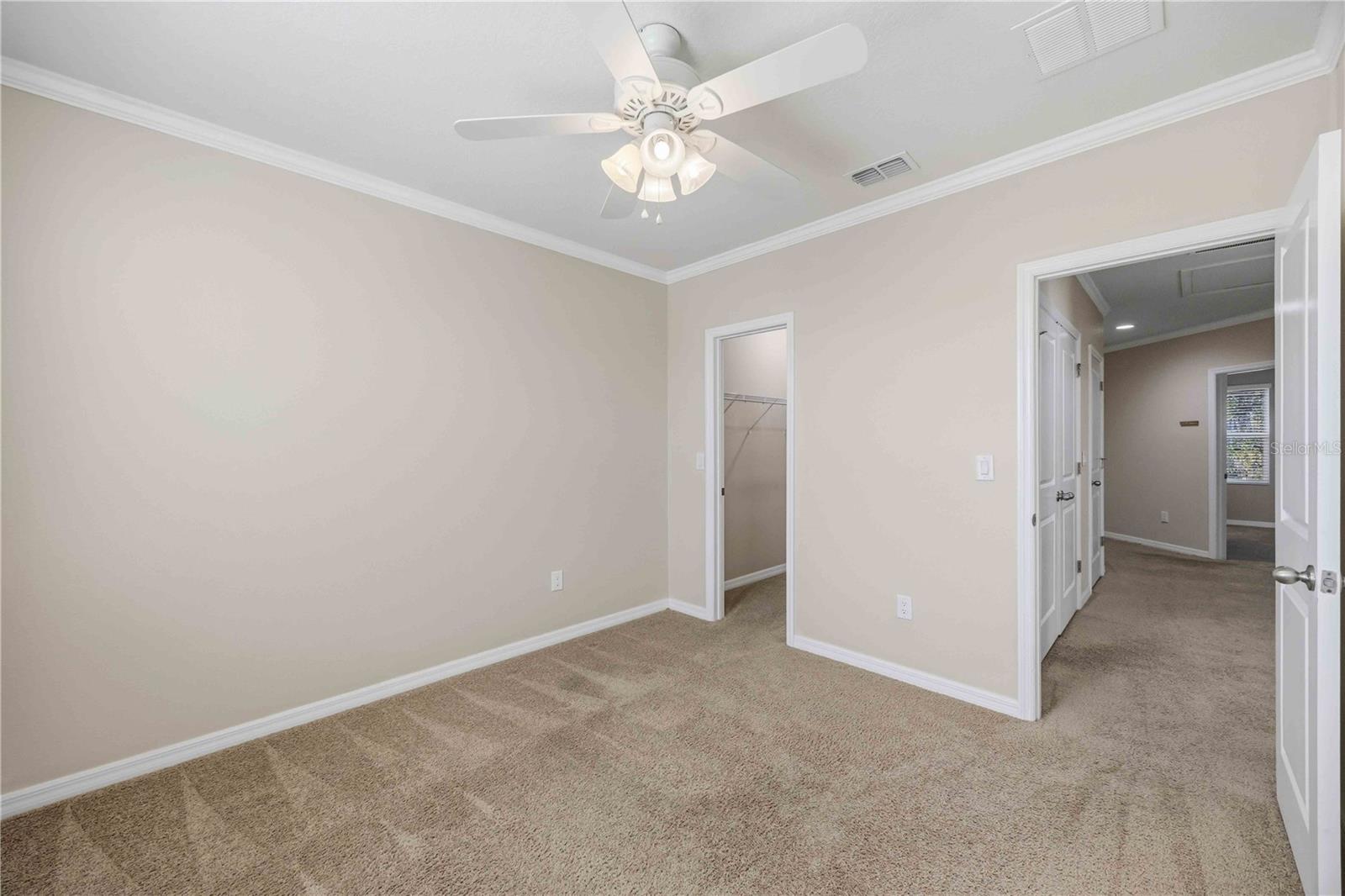 BAYTOWN SQUARE - Residential