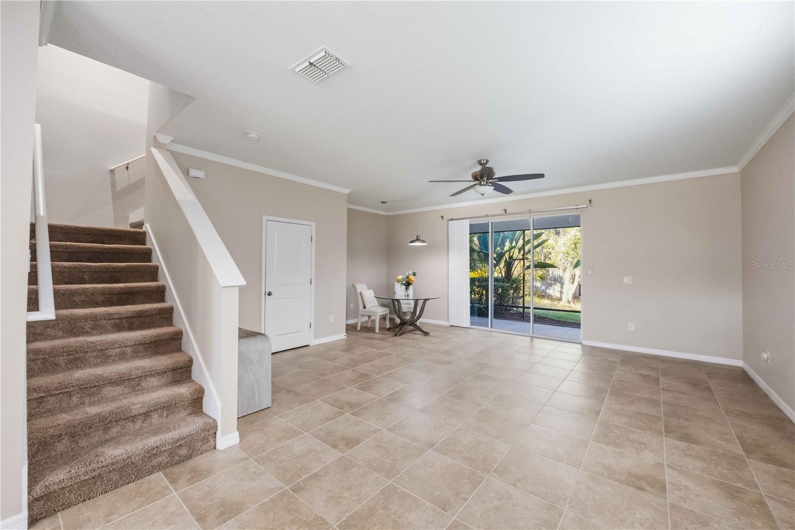 BAYTOWN SQUARE - Residential