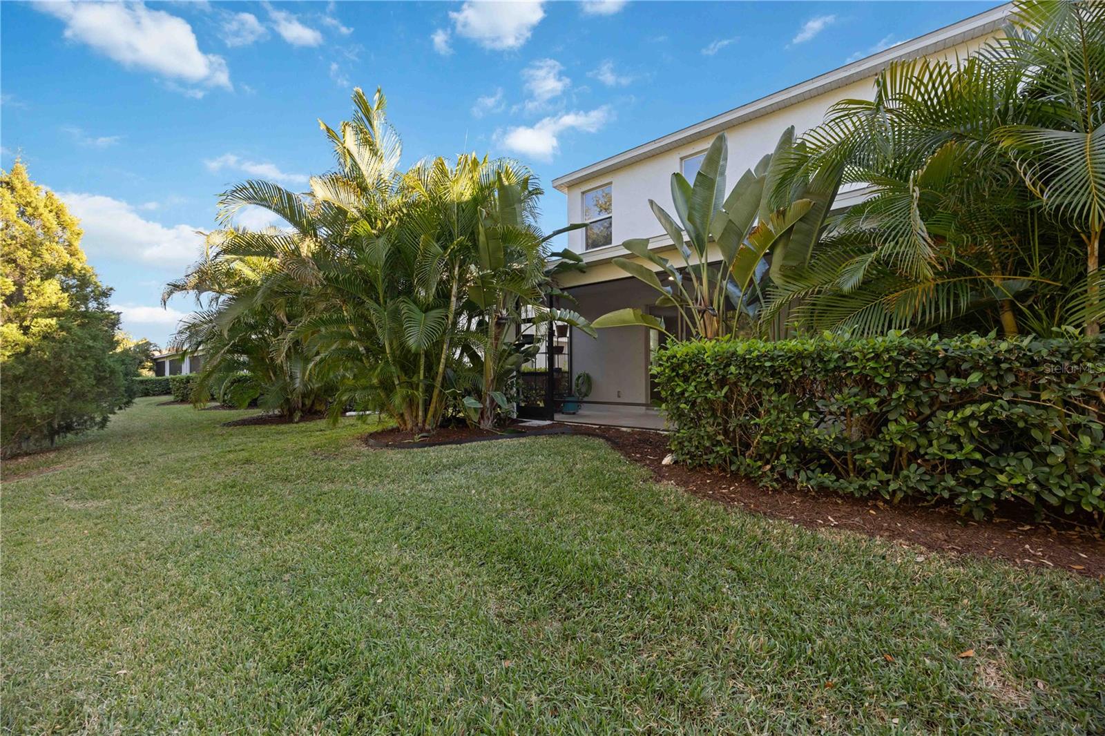 BAYTOWN SQUARE - Residential