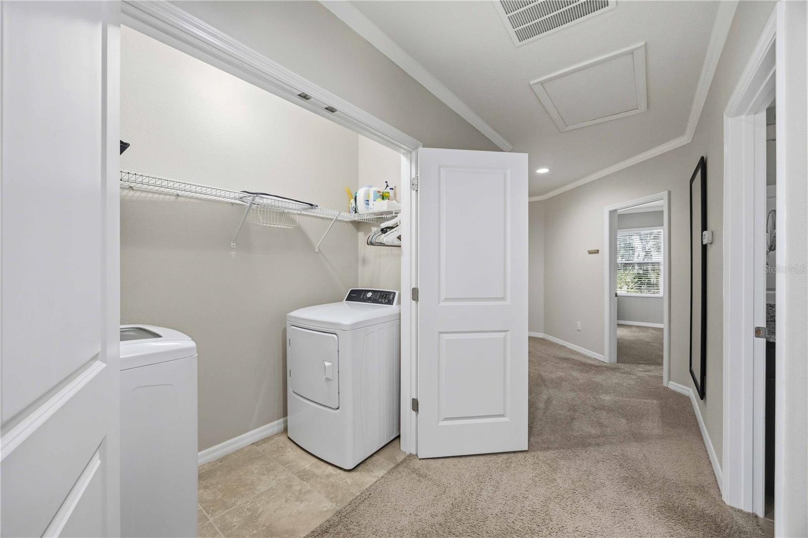 BAYTOWN SQUARE - Residential