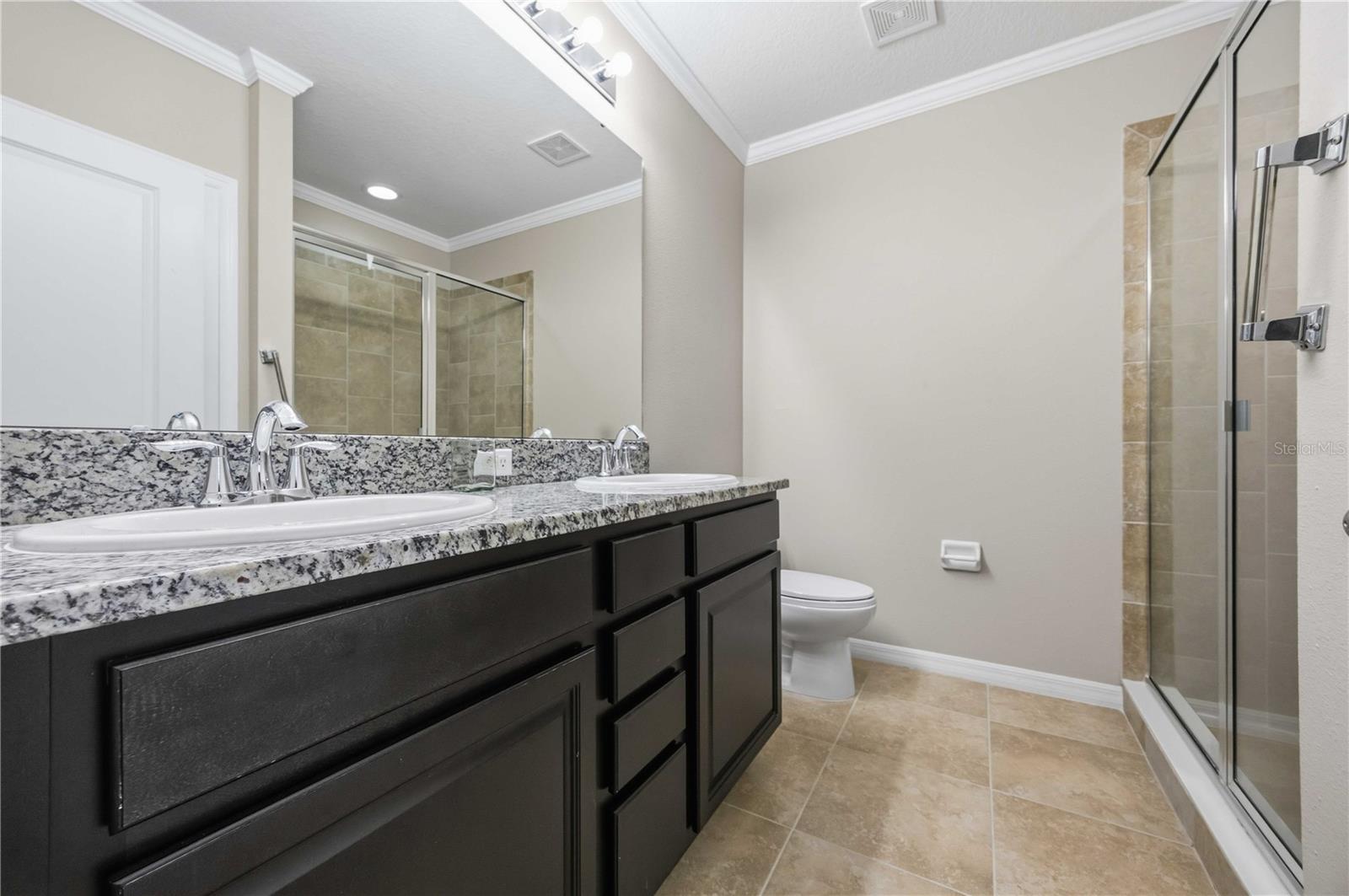 BAYTOWN SQUARE - Residential