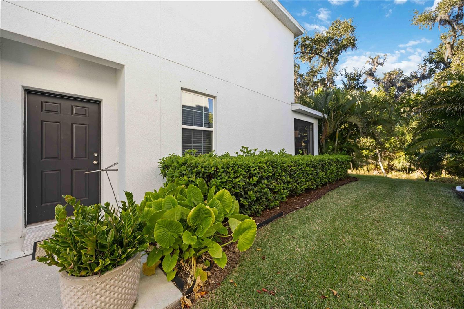 BAYTOWN SQUARE - Residential