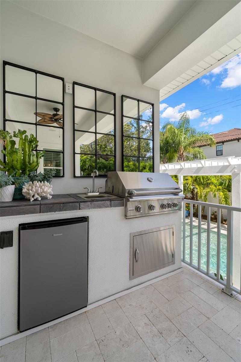 WEST SHORE CREST - Residential