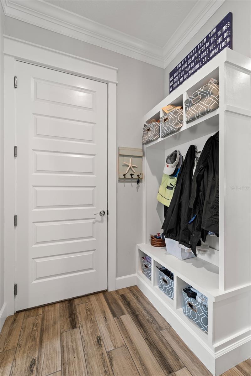 WEST SHORE CREST - Residential