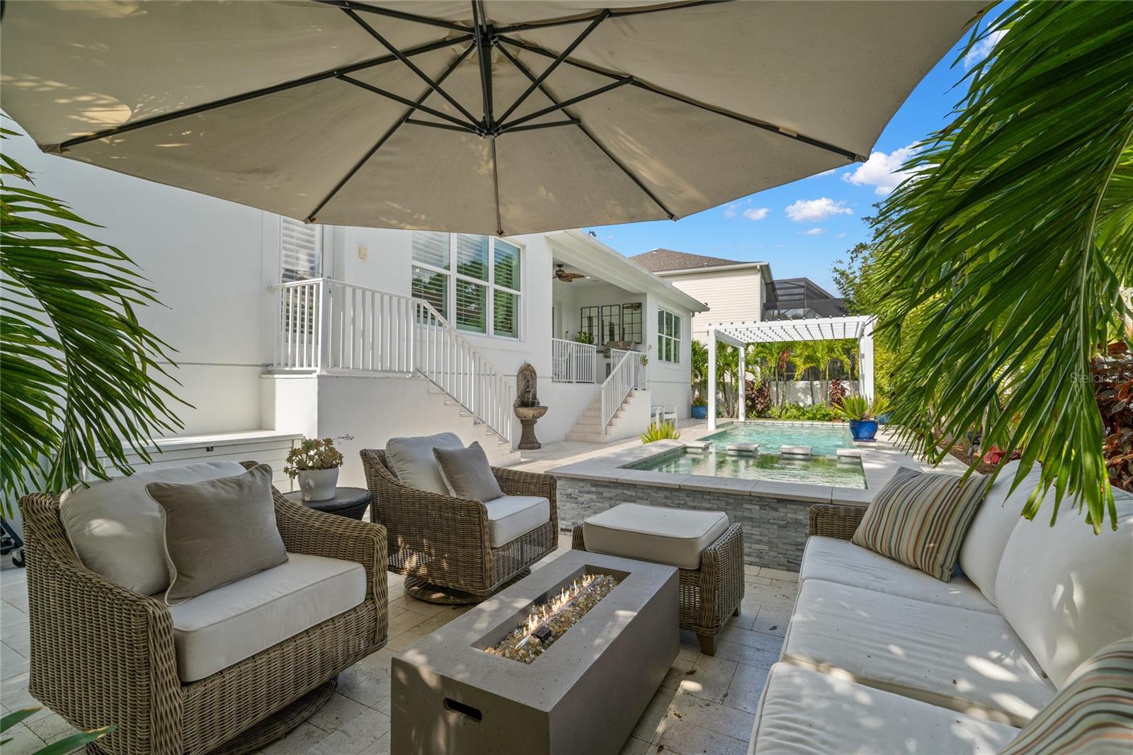 WEST SHORE CREST - Residential