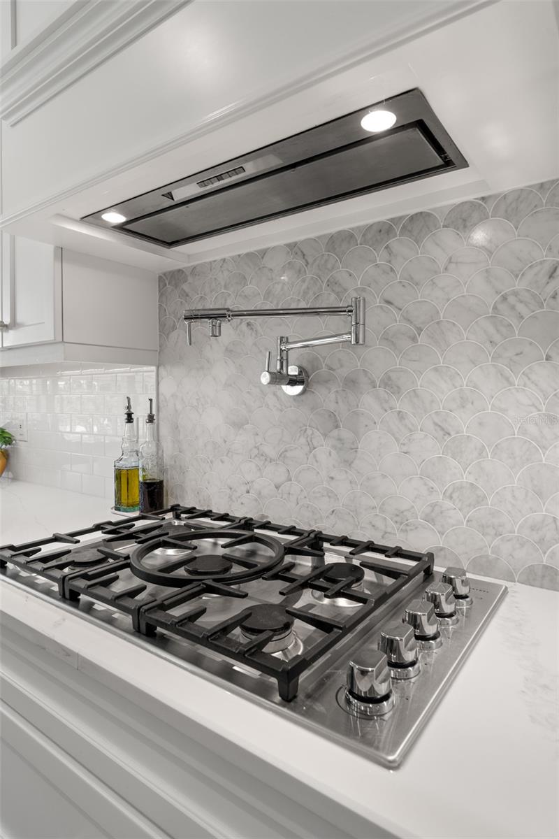 WEST SHORE CREST - Residential