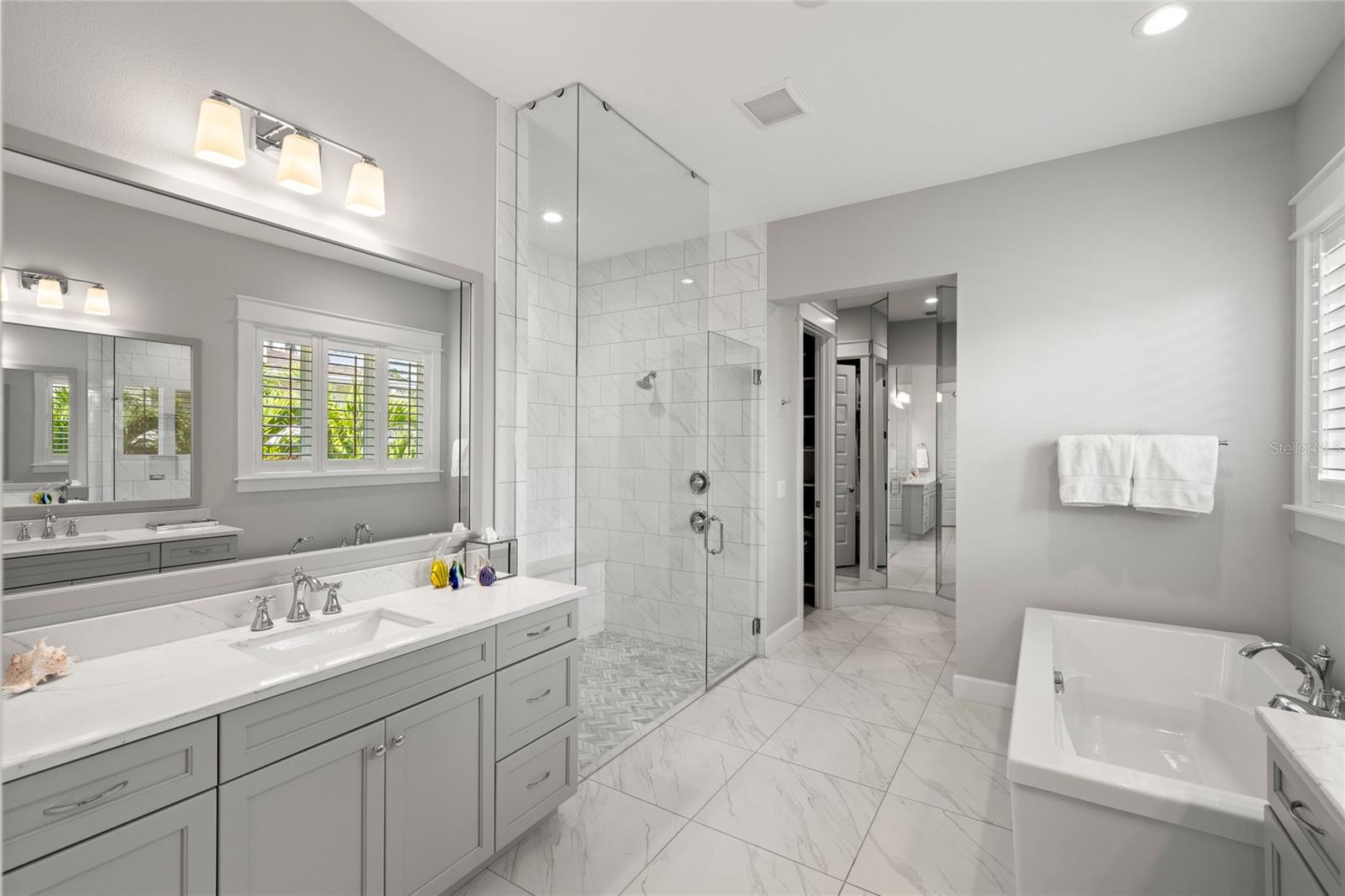 WEST SHORE CREST - Residential