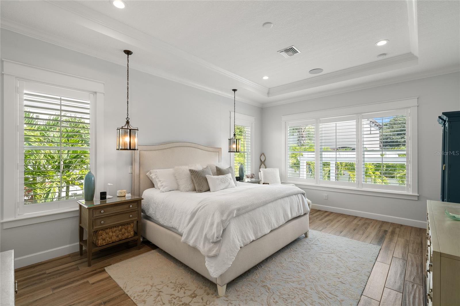 WEST SHORE CREST - Residential