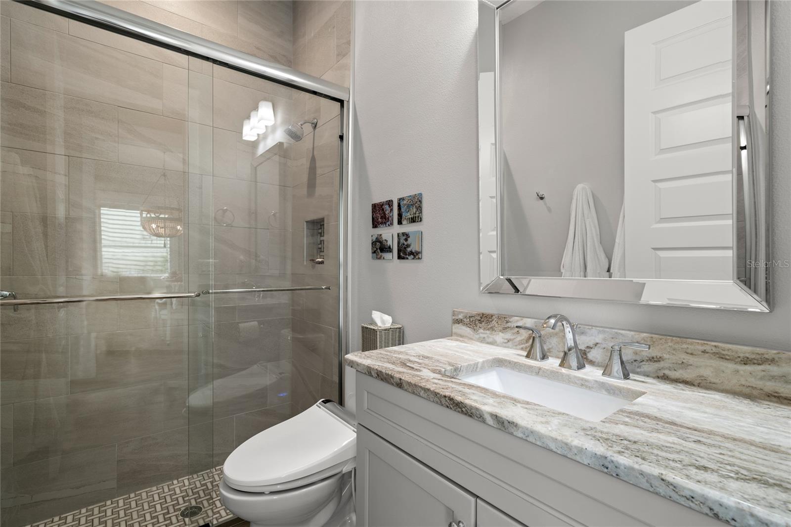 WEST SHORE CREST - Residential