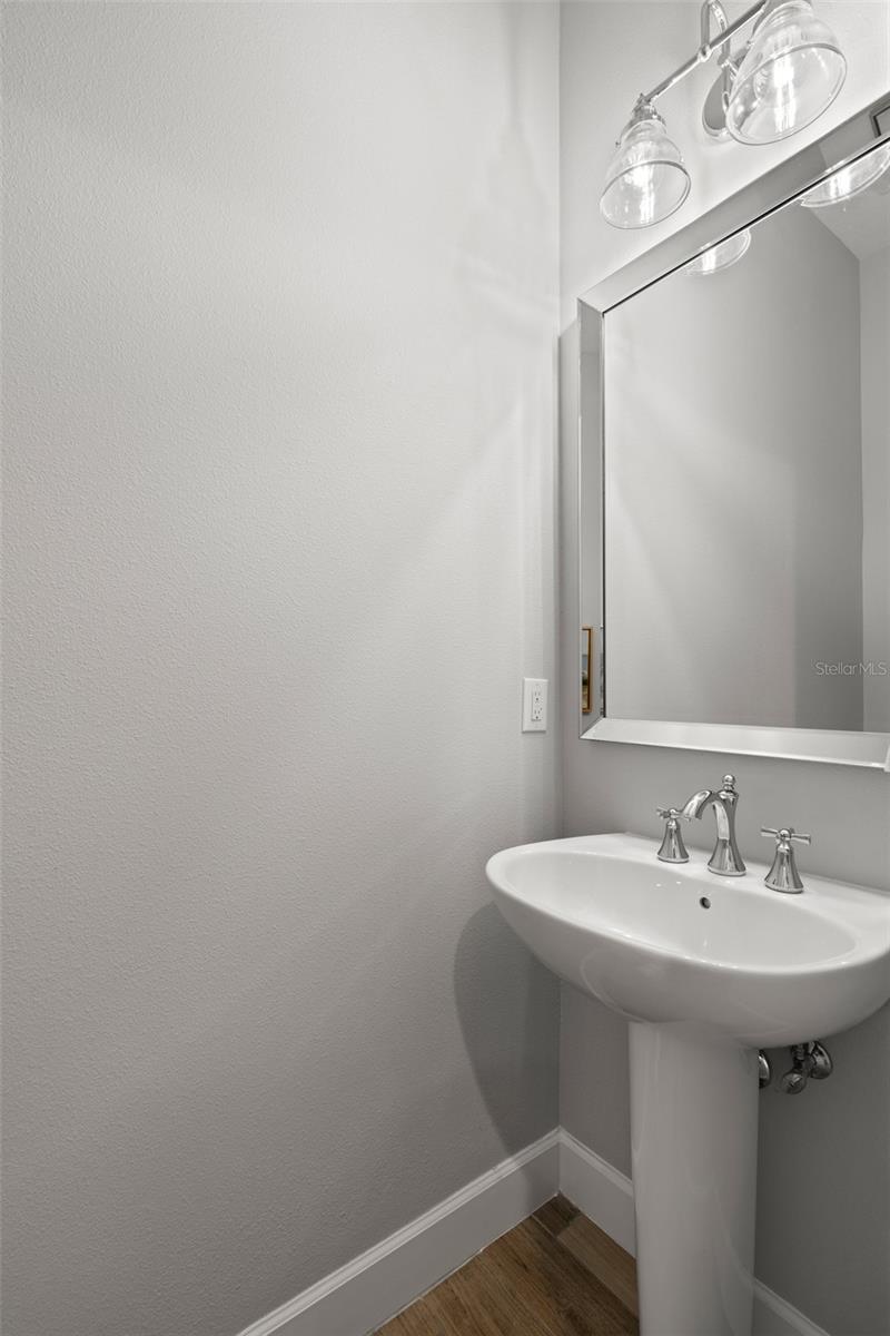 WEST SHORE CREST - Residential