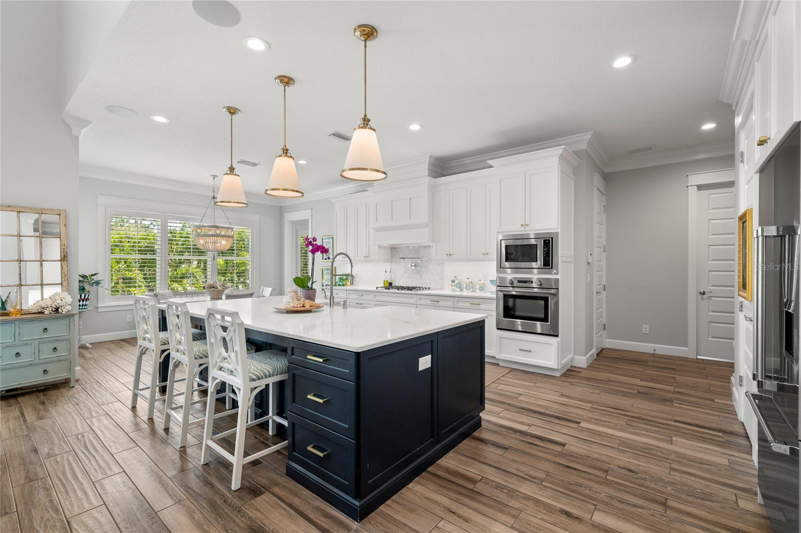 WEST SHORE CREST - Residential