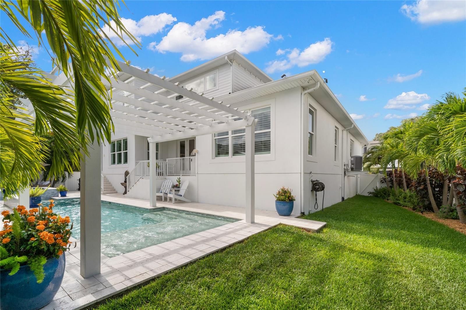 WEST SHORE CREST - Residential