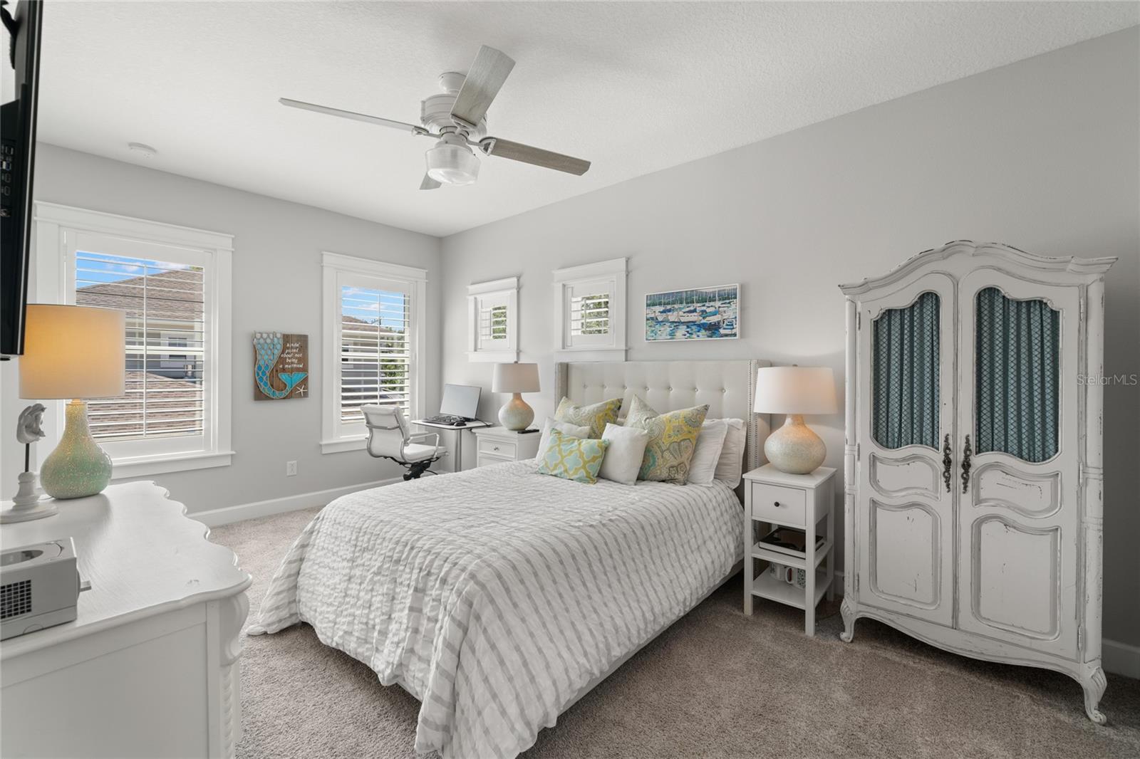 WEST SHORE CREST - Residential