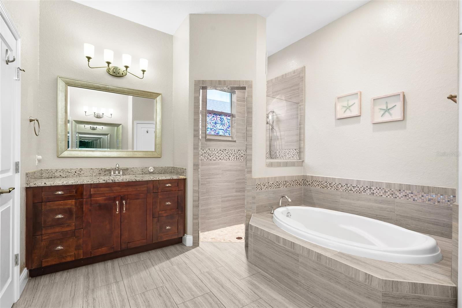 HIGHLANDS GRACE - Residential