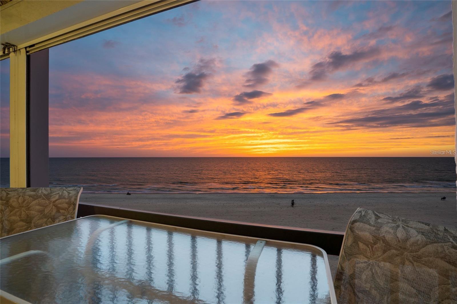 TAHITIAN TOWERS CONDO - Residential