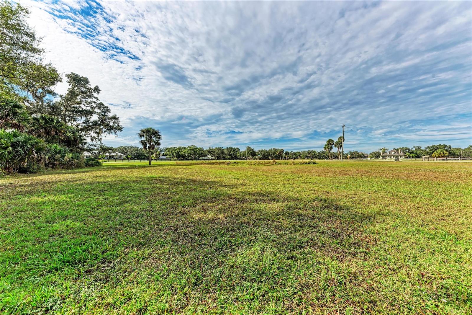 OAK FORD PH 1 - Land