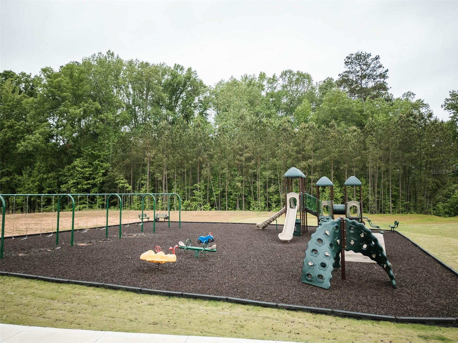 CROSSVINE VILLAGE - Residential